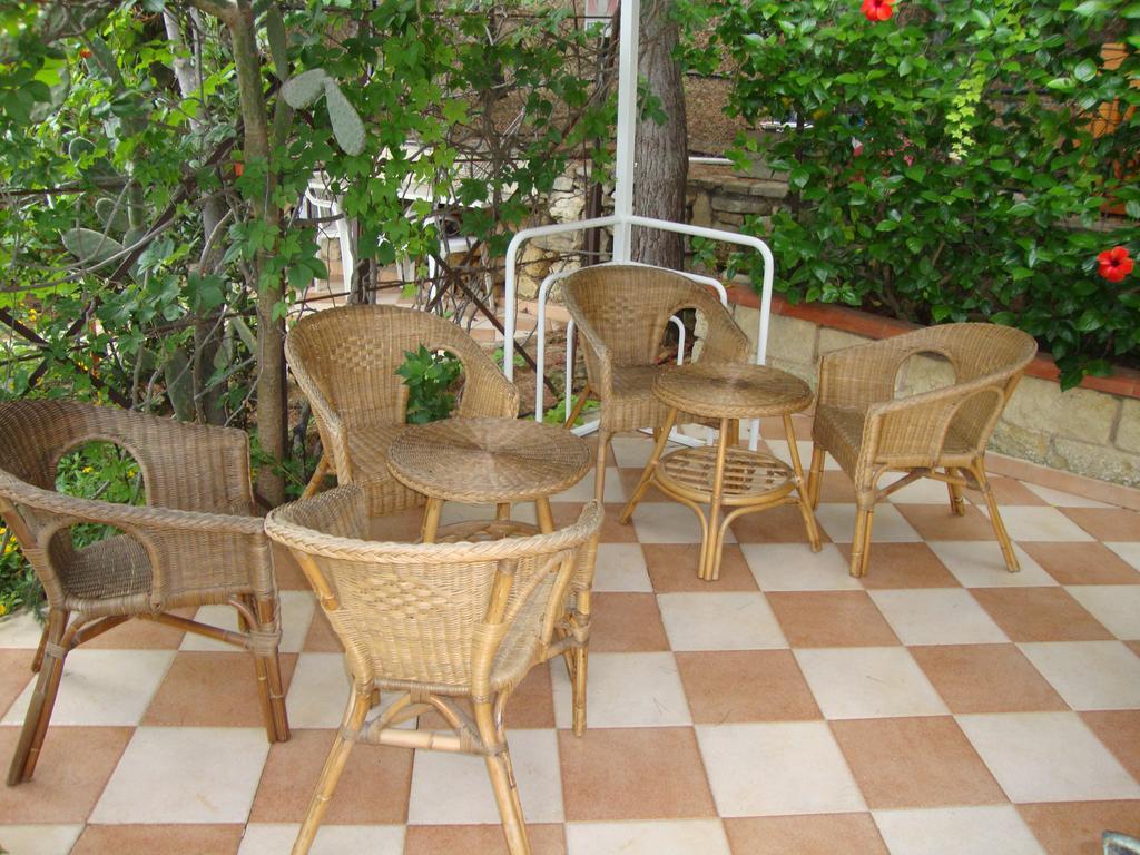 Residence Capo San Marco & Renella Шака Екстериор снимка