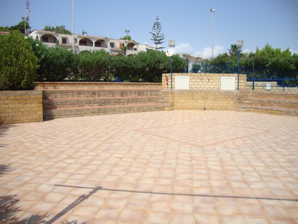 Residence Capo San Marco & Renella Шака Екстериор снимка