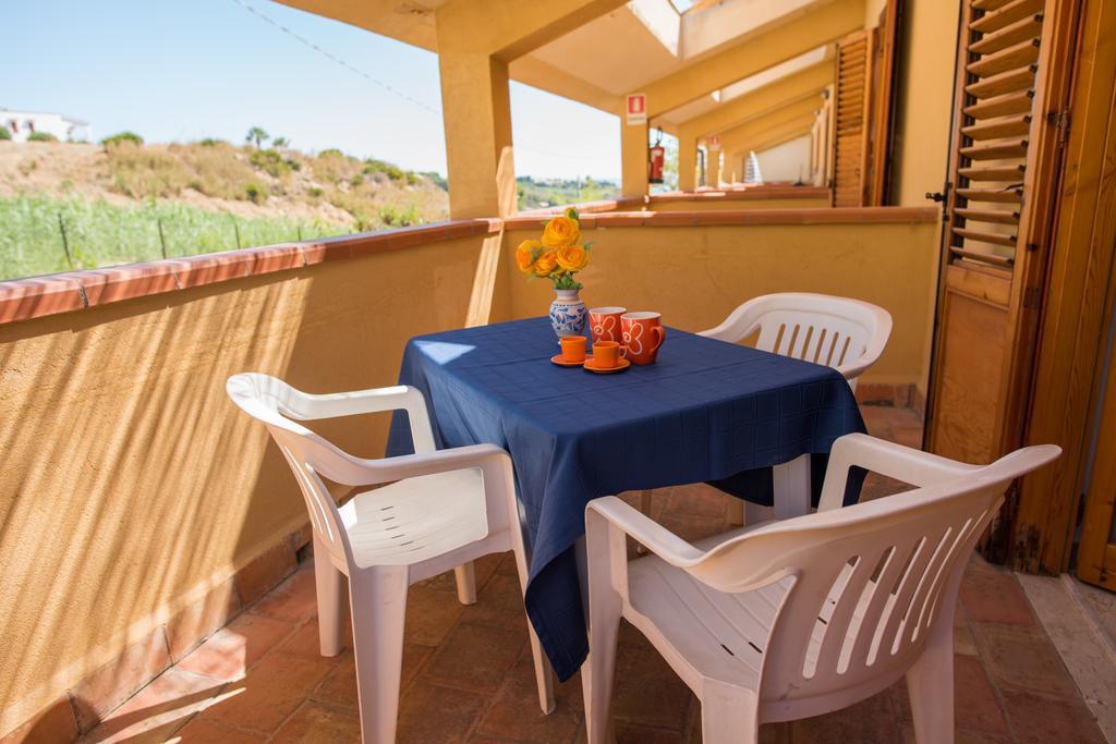 Residence Capo San Marco & Renella Шака Екстериор снимка